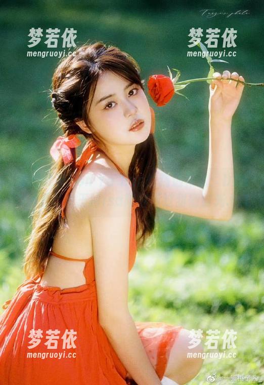 可爱女神Son Ye Eun的精选作品：DJAWA黑幕女王Misa陪你度过甜蜜时光.txt-梦若依